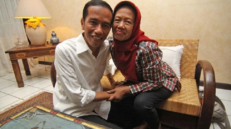 Presiden Jokowi Ditinggal Ibunda, Persija Jakarta Berbela Sungkawa