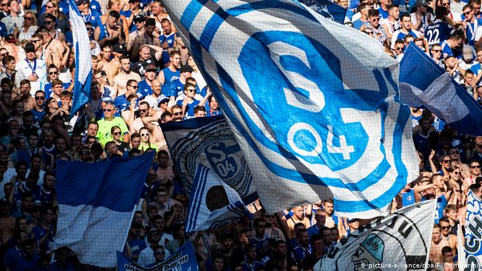  Schalke Minta Dukungan Fans Tim Premier League